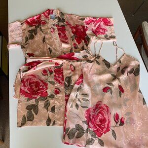 August Silk Floral 2-piece set; Chemise/Robe; 100% Silk; Like New; Size M